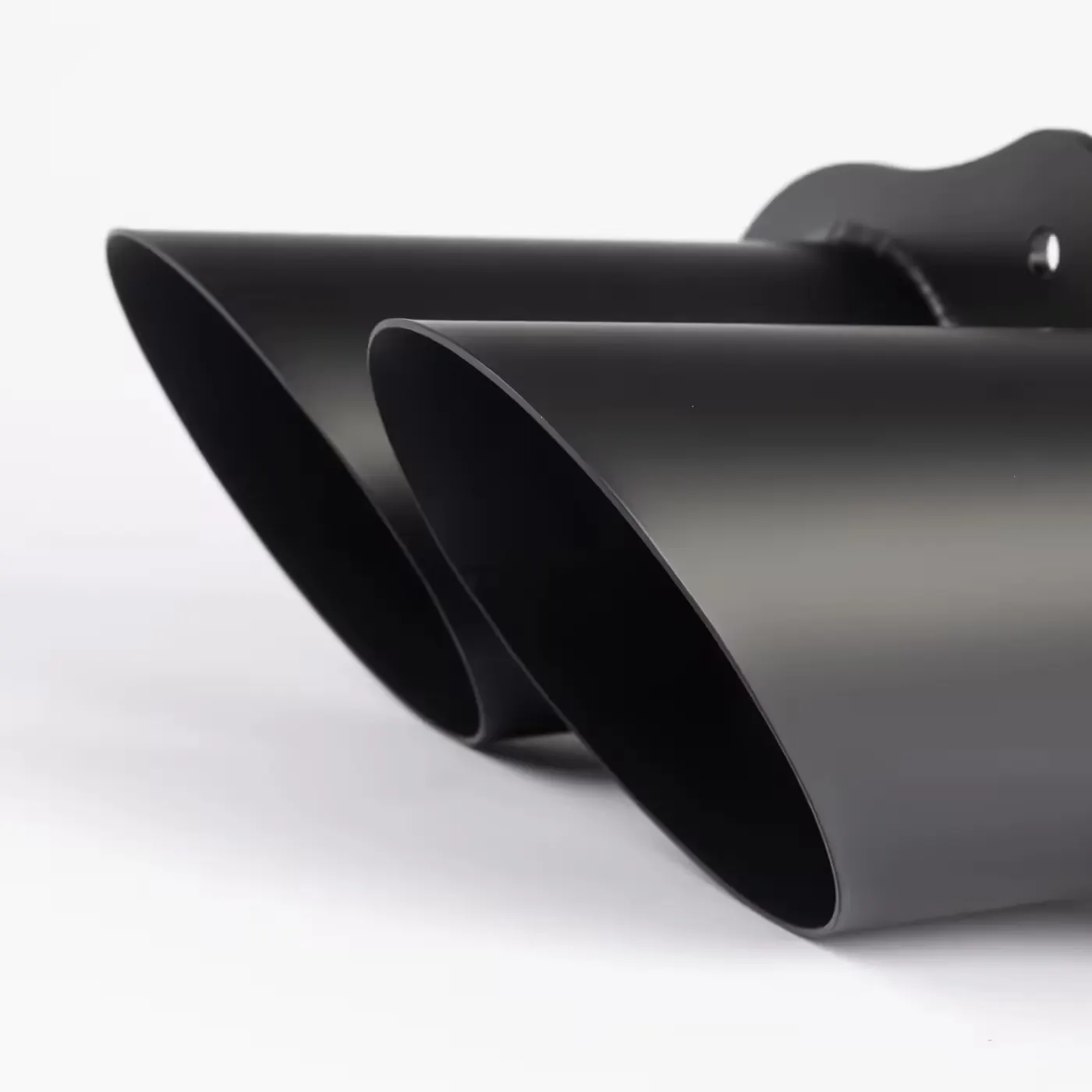 Porsche GT3 RS exhaust tips coated in Glacier Black
